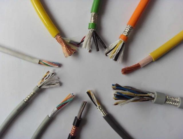 環市珠江耐高溫電纜是指能夠在高溫條件下工作的電纜.jpg 環市珠江耐高溫電纜是指能夠在高溫條件下工作的電纜.jpg